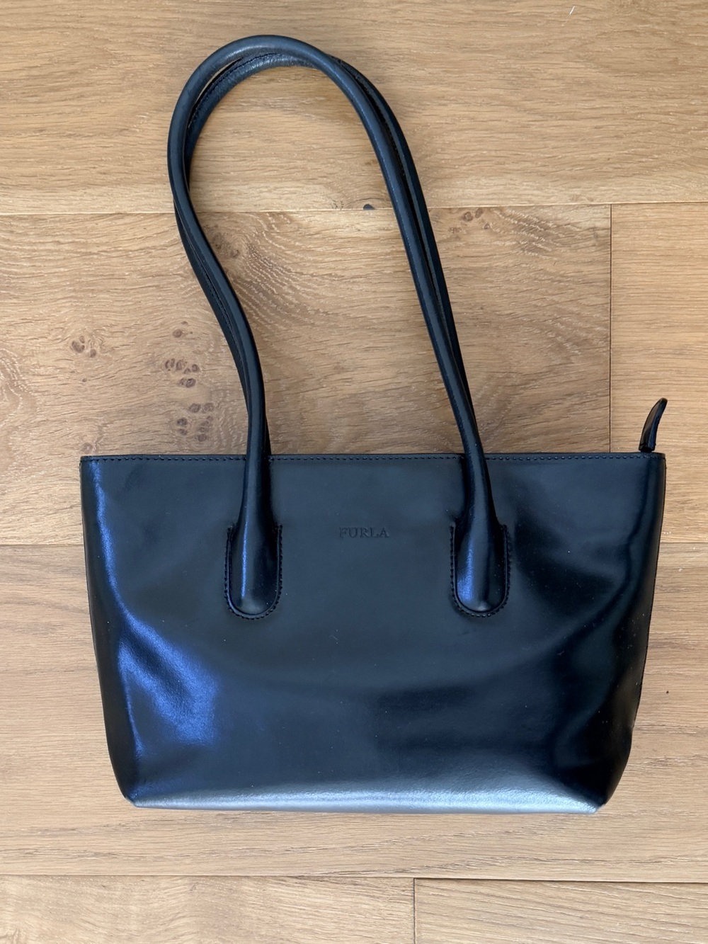 Furla Italian Black Smooth Leather East West Shoulder Tote Bag Y2K Minimalist